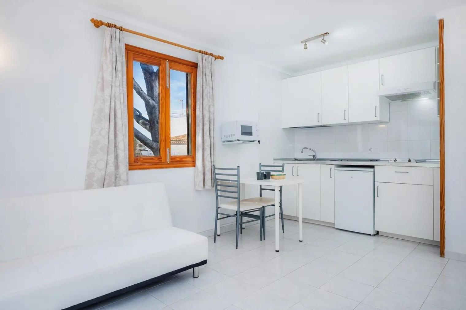 Apartment Mhm *